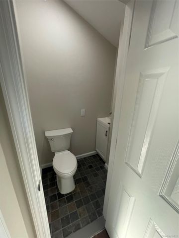 1657 Fairfax Avenue, West Islip, NY 11795