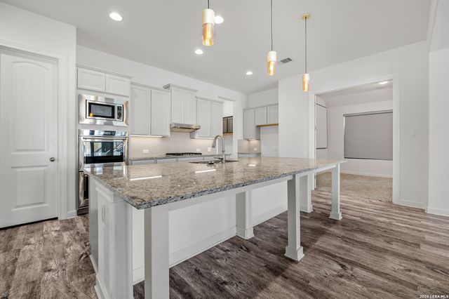 7615 Nolan Creek, Boerne, TX 78015