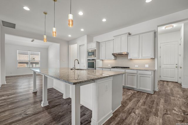 7615 Nolan Creek, Boerne, TX 78015