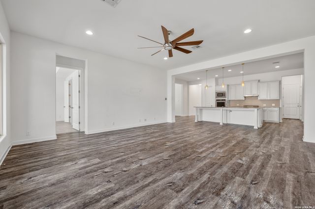 7615 Nolan Creek, Boerne, TX 78015