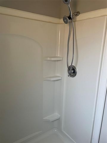 614 Meadowglen Drive, Baytown, TX 77521