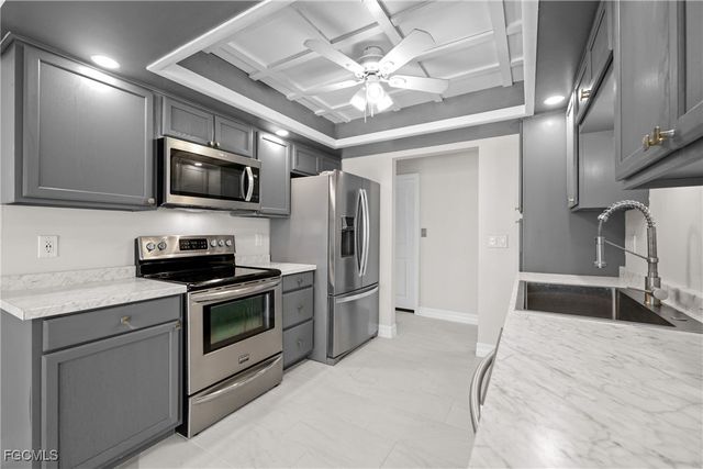 503 SE 16th PL, Cape Coral, FL 33990