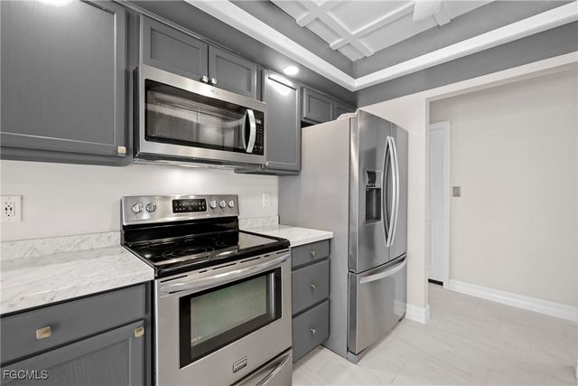 503 SE 16th PL, Cape Coral, FL 33990