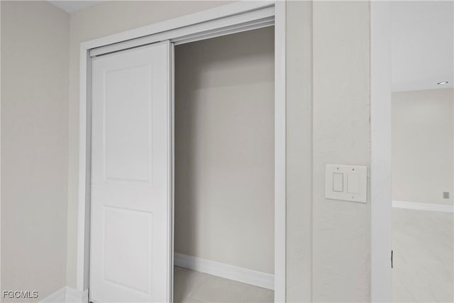 503 SE 16th PL, Cape Coral, FL 33990