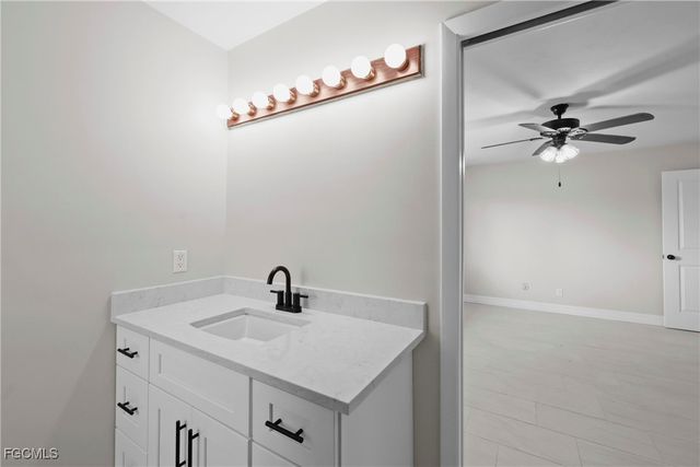 503 SE 16th PL, Cape Coral, FL 33990