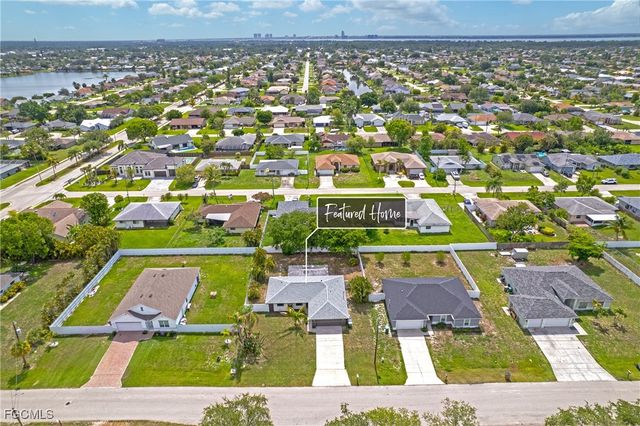 503 SE 16th PL, Cape Coral, FL 33990
