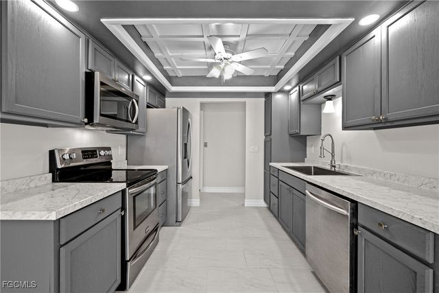 503 SE 16th PL, Cape Coral, FL 33990