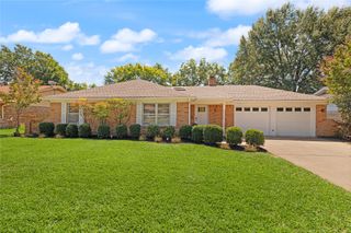 1506 Ridgeview Drive, Arlington, TX 76012