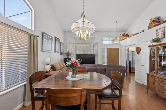 9136 Palmerson Dr, Antelope, CA 95843
