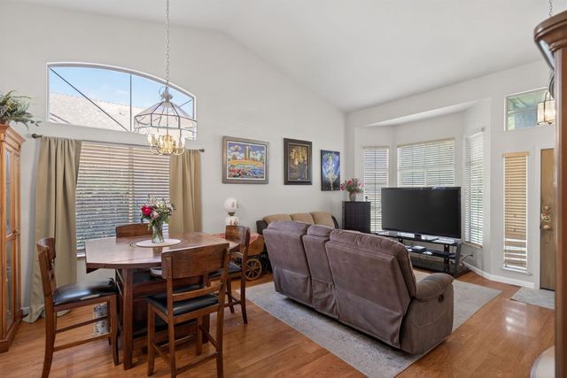 9136 Palmerson Dr, Antelope, CA 95843