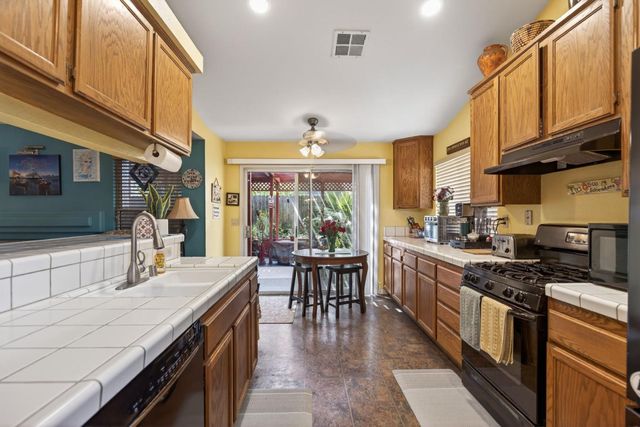 9136 Palmerson Dr, Antelope, CA 95843