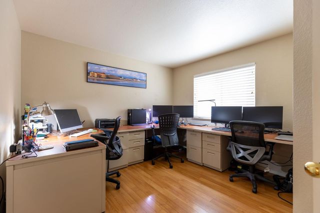 9136 Palmerson Dr, Antelope, CA 95843
