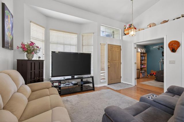 9136 Palmerson Dr, Antelope, CA 95843