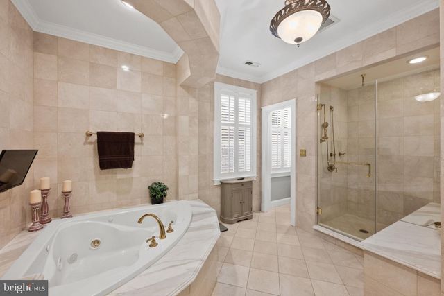 6955 33RD ST NW, Washington, DC 20015