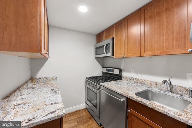 6955 33RD ST NW, Washington, DC 20015