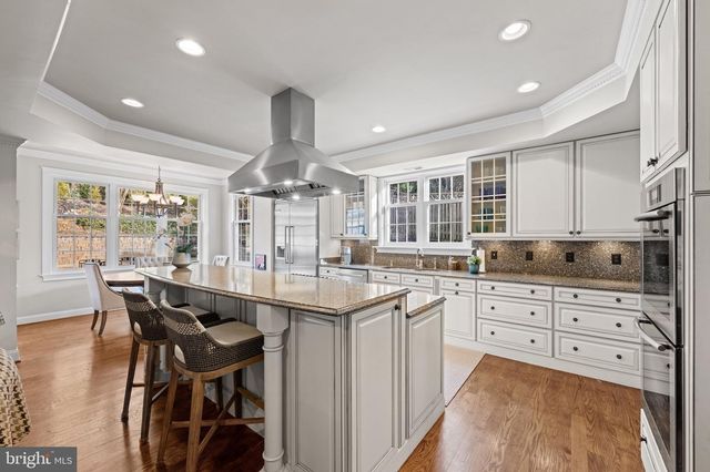 6955 33RD ST NW, Washington, DC 20015