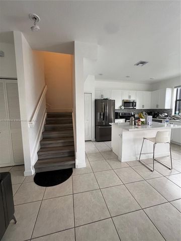 5946 Mustang Mnr, Davie, FL 33314