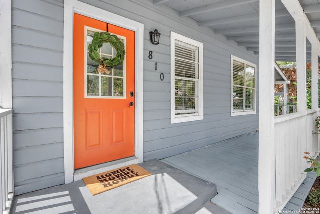 810 goodrich, Seguin, TX 78155