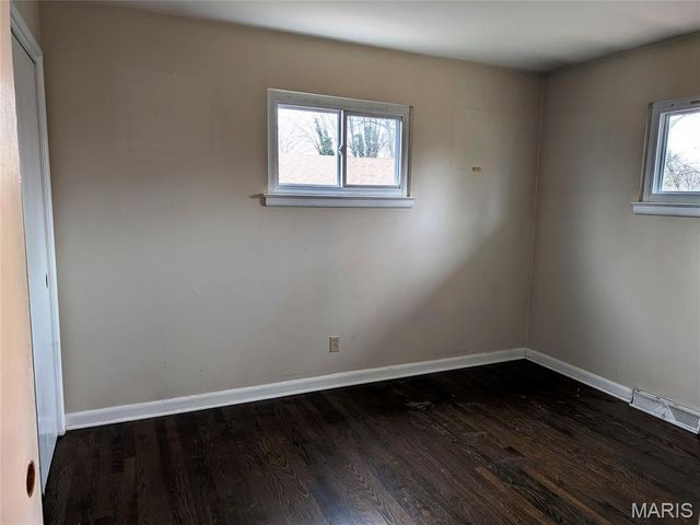 612 Sessions Avenue, Crestwood, MO 63126