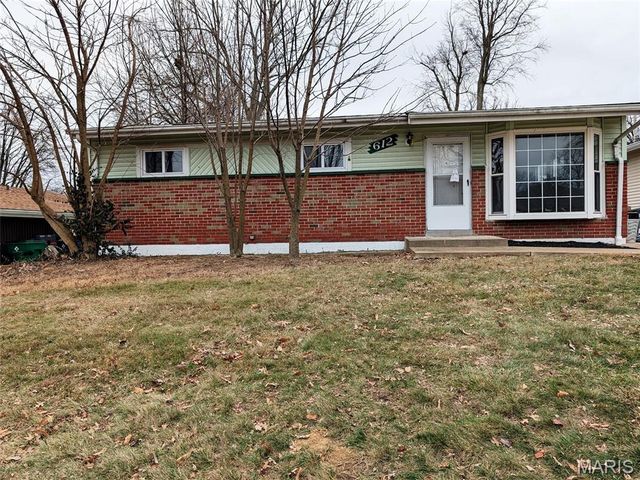 612 Sessions Avenue, Crestwood, MO 63126