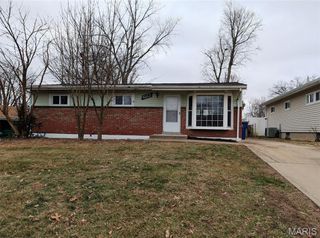 612 Sessions Avenue, Crestwood, MO 63126