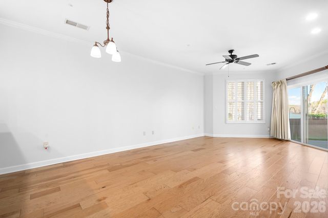 714 Northeast Drive 52, Davidson, NC 28036