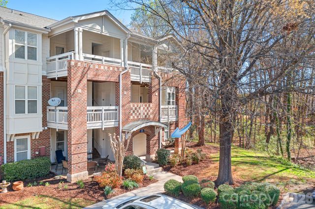 714 Northeast Drive 52, Davidson, NC 28036
