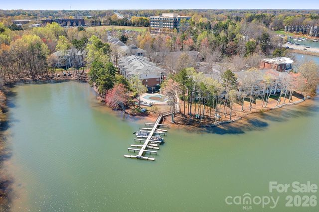 714 Northeast Drive 52, Davidson, NC 28036