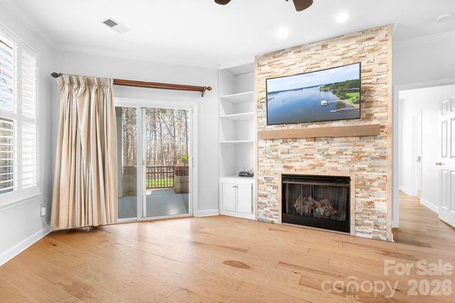 714 Northeast Drive 52, Davidson, NC 28036