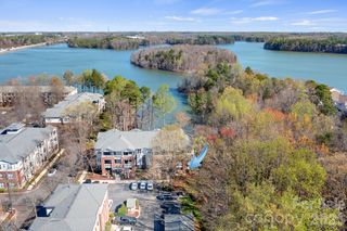 714 Northeast Drive 52, Davidson, NC 28036