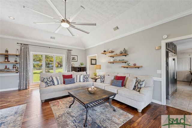 190 Sayle Lane, Richmond Hill, GA 31324