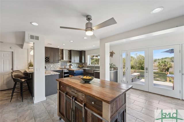 190 Sayle Lane, Richmond Hill, GA 31324