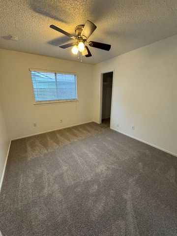 6348 N Genoa Avenue, Fresno, CA 93722