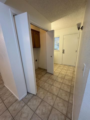 6348 N Genoa Avenue, Fresno, CA 93722