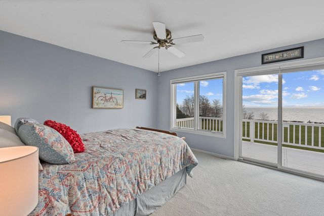 1010 Noridge TRAIL, Port Washington, WI 53074