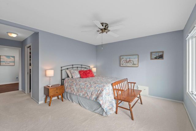 1010 Noridge TRAIL, Port Washington, WI 53074