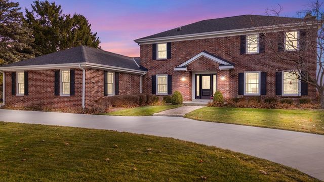 1010 Noridge TRAIL, Port Washington, WI 53074