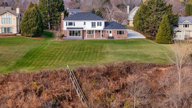 1010 Noridge TRAIL, Port Washington, WI 53074