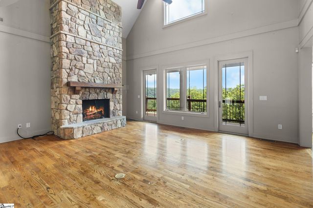 6 Little Bottom Road, Landrum, SC 29356