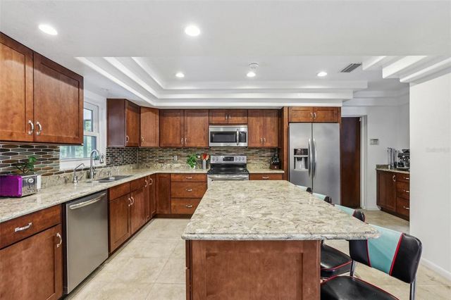 1226 DEBUEL ROAD, Lutz, FL 33549
