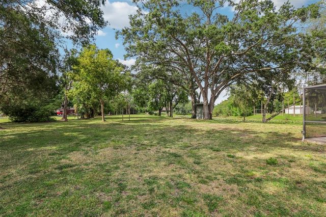 1226 DEBUEL ROAD, Lutz, FL 33549