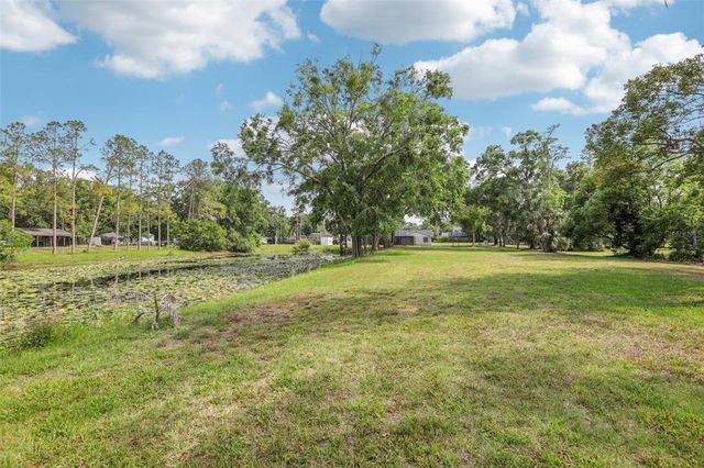 1226 DEBUEL ROAD, Lutz, FL 33549