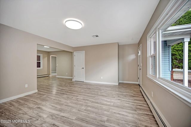 48 Sheepshead Drive, Toms River, NJ 08757