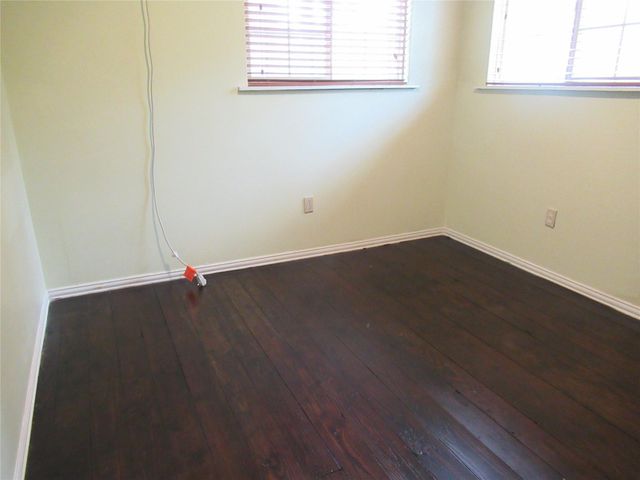 184 Hickory Drive, Onalaska, TX 77360