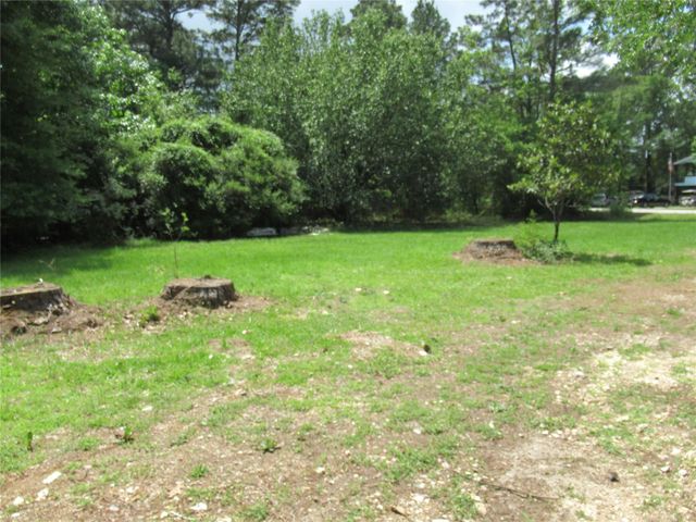 184 Hickory Drive, Onalaska, TX 77360