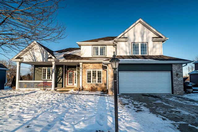 841 Summer Creek ROAD, Oconomowoc, WI 53066