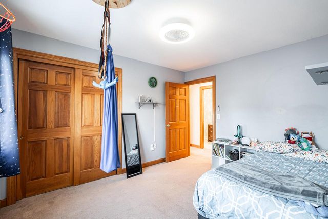 841 Summer Creek ROAD, Oconomowoc, WI 53066