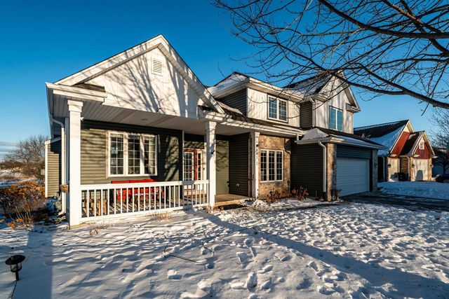 841 Summer Creek ROAD, Oconomowoc, WI 53066