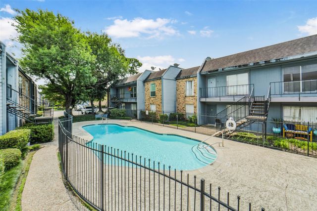 6202 Skyline Drive 10, Houston, TX 77057