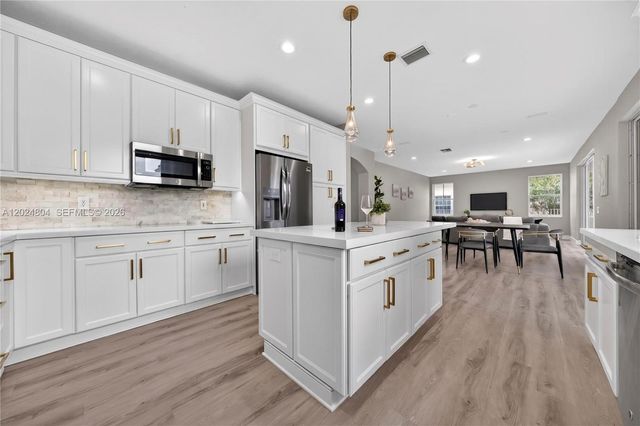 2432 Deer Creek Road, Weston, FL 33327